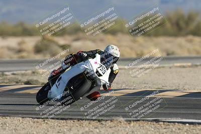 media/Dec-06-2025-CVMA (Sat) [[4a896cc04c]]/Race 8- Formula 40 MW and LW/